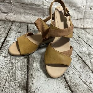 Dr Scholls Elegant Tan Brown Women's Grace Sandals Cushioned Faux Leather Vegan
